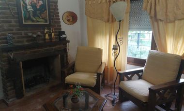 Casa en venta - 4 Dormitorios 2 Baños - Cochera - 572Mts2 - Valeria del Mar