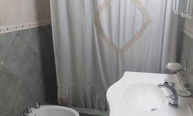 Casa en venta - 4 Dormitorios 2 Baños - Cochera - 572Mts2 - Valeria del Mar