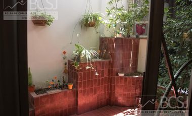 Casa Céntrica con Salón Comercial