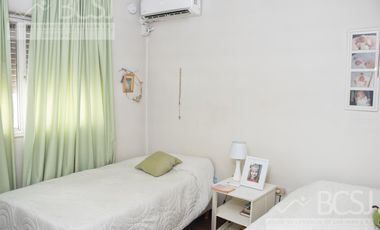 Casa Céntrica con Salón Comercial