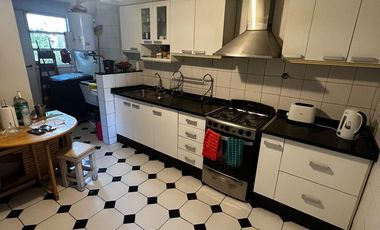 Casa Céntrica con Salón Comercial