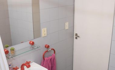 Casa Céntrica con Salón Comercial