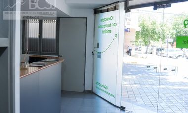 Casa Céntrica con Salón Comercial