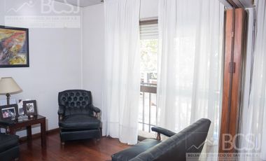 Casa Céntrica con Salón Comercial