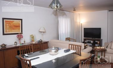 Casa Céntrica con Salón Comercial