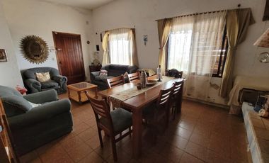 Casa en venta - 2 Dormitorios 3 Baños - Cochera - 360Mts2 - Mar del Tuyú