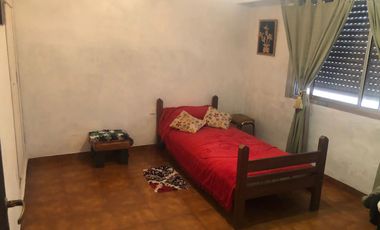 Republica de Cuba 2400, Ezpeleta