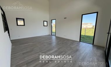 Casa en Venta 5 ambientes - Lago - Pileta Barrio San Matias Belen de Escobar