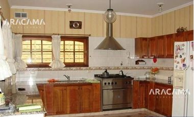 Urbano Gonzalez al 700 - Luis Guillon  /  APTA A CREDITO!!