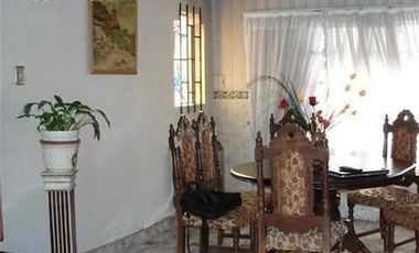 Urbano Gonzalez al 700 - Luis Guillon  /  APTA A CREDITO!!