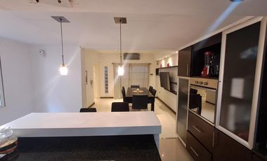 VENTA CASA 4 AMBIENTES VALENTIN ALSINA