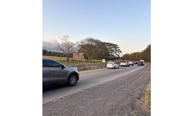 FINCA / GORGONA / 5 HECTAREA / INTERAMERICANA PRINCIPAL / CERCA AL MAR