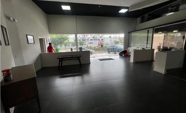 COSTA DEL ESTE / 233M / 2 PARKING / PISO BAJO / SOBRE VIA / OFICINAS