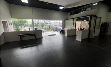 COSTA DEL ESTE / 233M / 2 PARKING / PISO BAJO / SOBRE VIA / OFICINAS