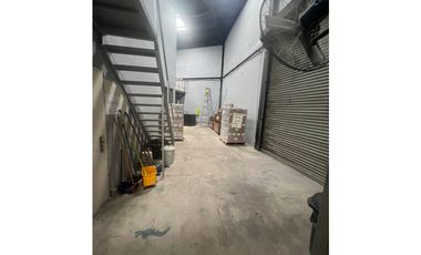 COSTA DEL ESTE / 265M / 2 PARKING / LOCAL CON BODEGA / SOBRE VIA