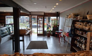 Se arrienda lindo local