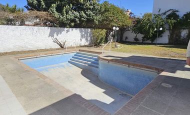 Casa En Alquiler Tres Cerritos