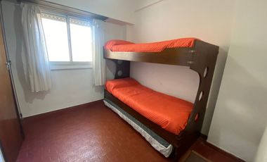 RETASADO! EDIFICIO ARENAS - ESPACIO GUARDACOCHE - ZONA IV - MIRAMAR