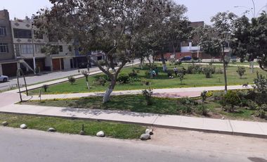 SE VENDE DEPARTAMENTO FRENTE AL PARQUE EN LA AV. GRAN CHIMÚ -  ZÁRATE