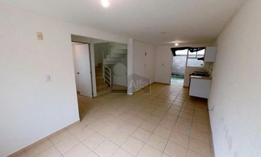 Casa en condominio en venta en Paseos de San Juan, Zumpango, México