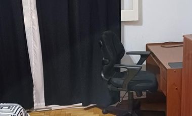 Casa de cinco ambientes con jardin y cochera a la venta en Ezpeleta