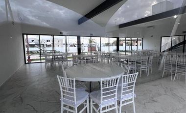 Residencia nueva dentro de privada