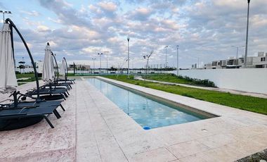 Residencia nueva dentro de privada