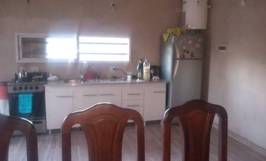 Casa en venta - 2 Dormitorios 1 Baño 2 Cocheras - 480Mts2 - San Clemente del Tuyú