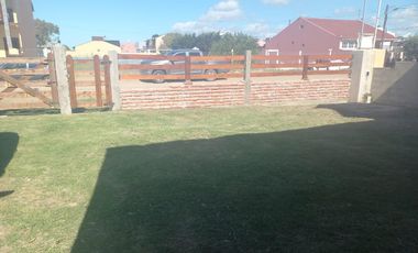 Casa en venta - 2 Dormitorios 1 Baño 2 Cocheras - 480Mts2 - San Clemente del Tuyú