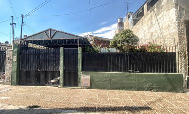 VENTA CASA 3 AMB GARAGE REMEDIOS DE ESCALADA