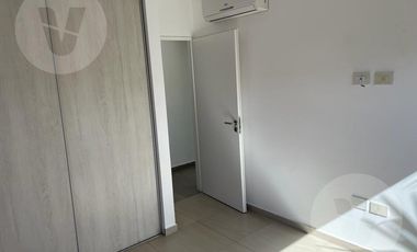 Casa en venta con renta - Barrio La Horqueta de Echeverria, Canning