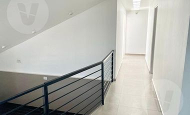 Casa en venta con renta - Barrio La Horqueta de Echeverria, Canning