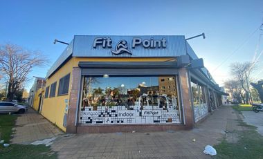 VENTA LOCAL AV REMEDIOS DE ESCALADA PLAYA DE ESTACIONAMIENTO