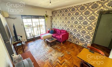 Venta Departamento Almagro Tres Ambientes Frente Balcón APTO CREDITO