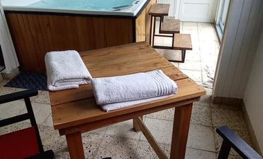 Casa en venta - 2 Dormitorios 1 Baños 2 Cocheras - 300Mts2 - Necochea