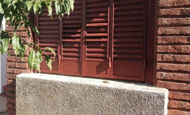 Casa en venta - 3 Dormitorios 2 Baños - Pirovano