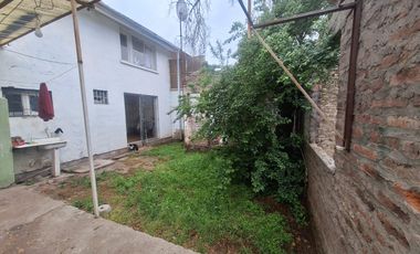 Vende casa en Macul ( Oportunidad)