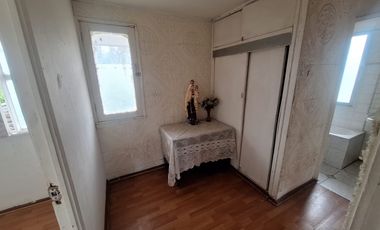 Vende casa en Macul ( Oportunidad)