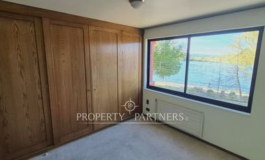 Amplio departamento con vista al Río Calle-Calle en la costanera de Valdivia