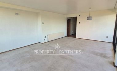 Amplio departamento con vista al Río Calle-Calle en la costanera de Valdivia