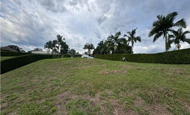 VENTA HERMOSO LOTE CON VISTA A LAGO EN CERRITOS PEREIRA