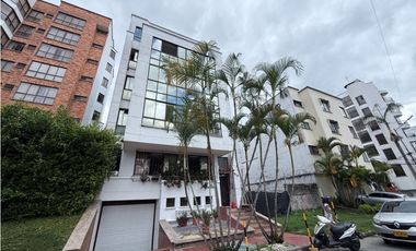 Apartamento en alquiler/ laureles
