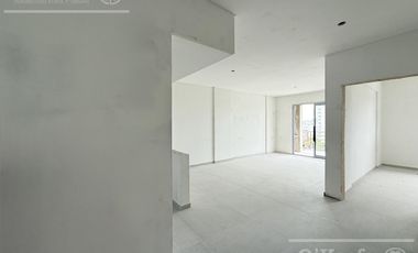 Departamento 2 ambiente en Venta Bernal Centro.