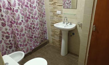 PHs en venta - 5 Dormitorios 3 Baños - Felix Camet