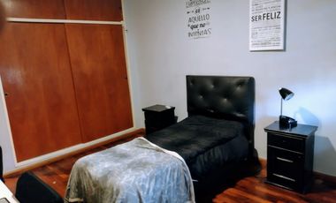 CASA SOBRE LOTE PROPIO EN BARRACAS VENTA