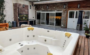 CASA SOBRE LOTE PROPIO EN BARRACAS VENTA