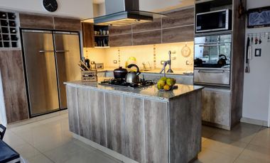 CASA SOBRE LOTE PROPIO EN BARRACAS VENTA