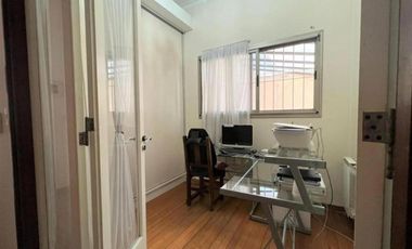 Casa en venta - 4 Dormitorios 4 Baños - Barracas