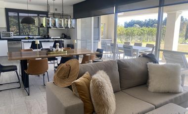 Alquiler Temporal Casa 3 Dormitorios en La Diligencia, Pilará