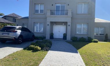 Alquiler Temporal Casa 3 Dormitorios en La Diligencia, Pilará